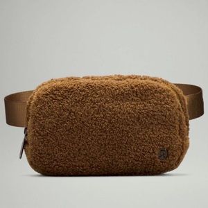 LULU LEMON FLEECE EVERYWHERE BAG FANNY PACK